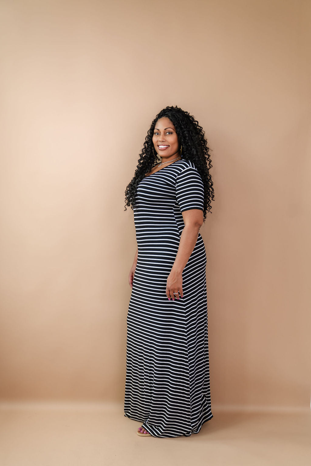 Tall T-Shirt Maxi Dress | Striped Large / Extra Tall / Black/White Tall T-Shirt Maxi Dress | Striped Large / Extra Tall / Black/White